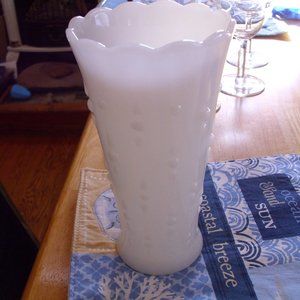 7 high milk glass vase white.design is nice